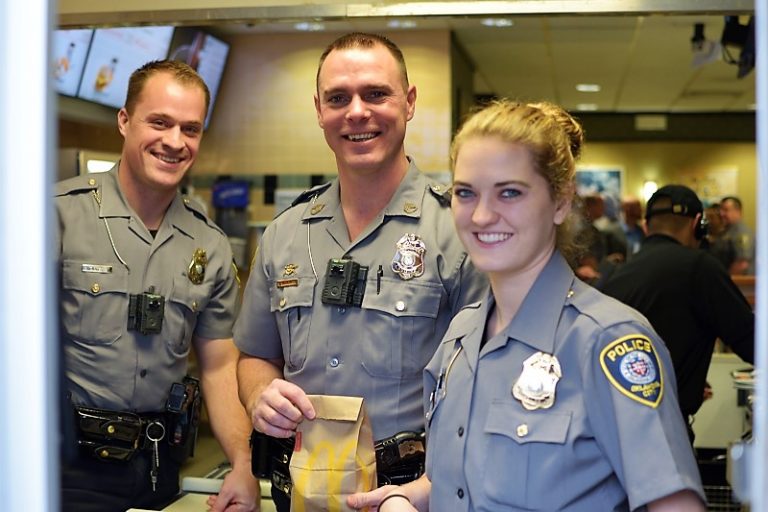 Police and residents connect at south side “Coffee with a Cop”