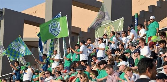 Furia Verde and other fans