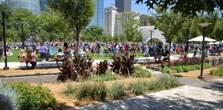 Myriad Gardens crowd for eclipse