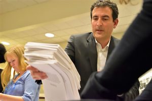 Shadid delivers petition signatures