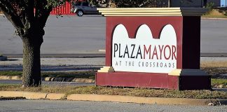 Plaza Mayor sign stranded