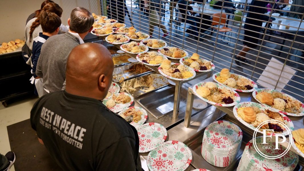 Homeless Alliance provides Thanksgiving meal for eighth year