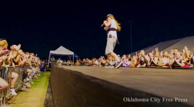 G Flip