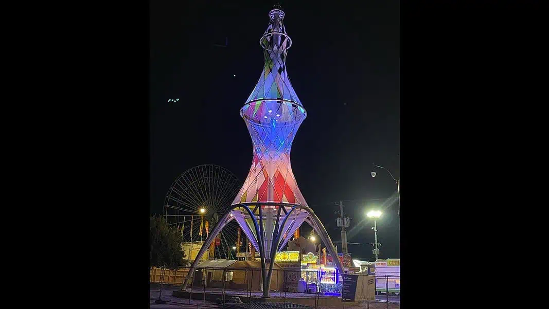 bolt-tower-lit-up-at-state-fair