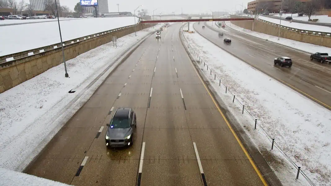 Snow storm N. OKC, Hef Pkwy snow