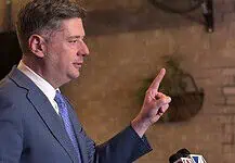 Holt secures third term as Mayor in landslide victory