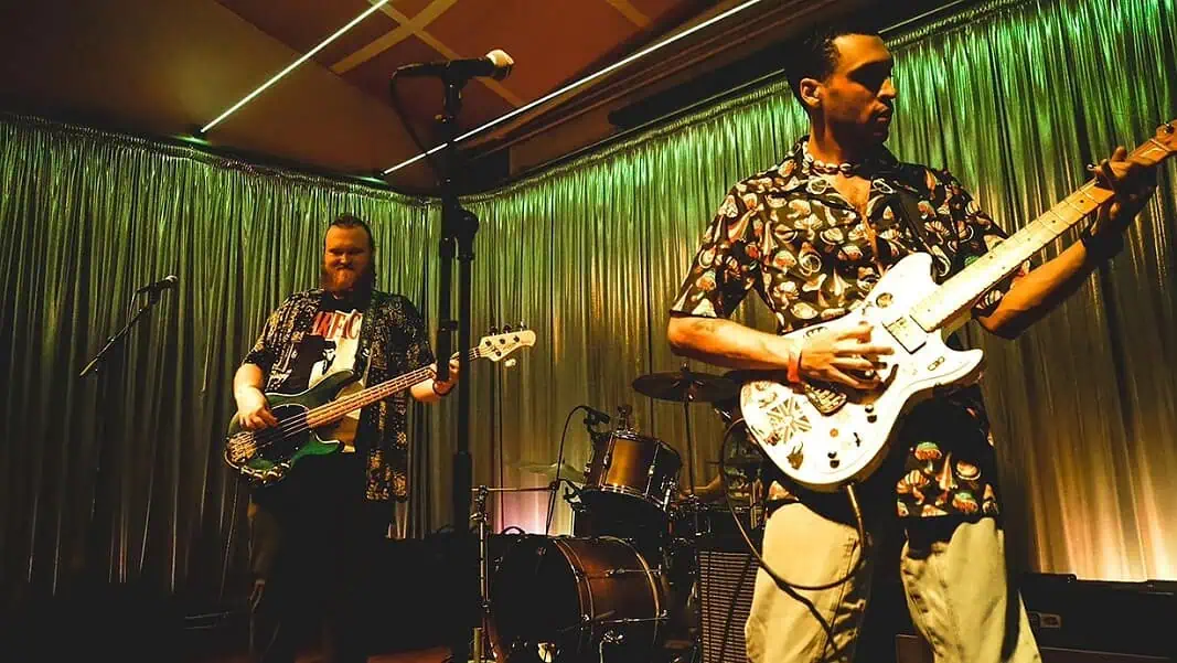 Pineapple Willows (Facebook)