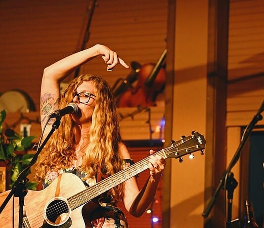 Folk-slinging OKC duo Rachel & Griffin get vulgar, go viral