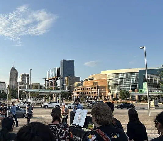 OKC vigil held for Texas man killed by ICE as Oklahomans take control of agency