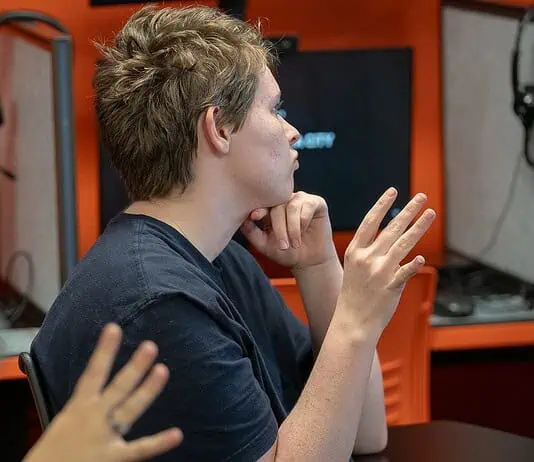 Deaf and hard-of-hearing Oklahomans find access improved, but limited